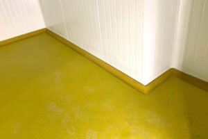 Polyurethane screed floor used in the pharmaceutical environment