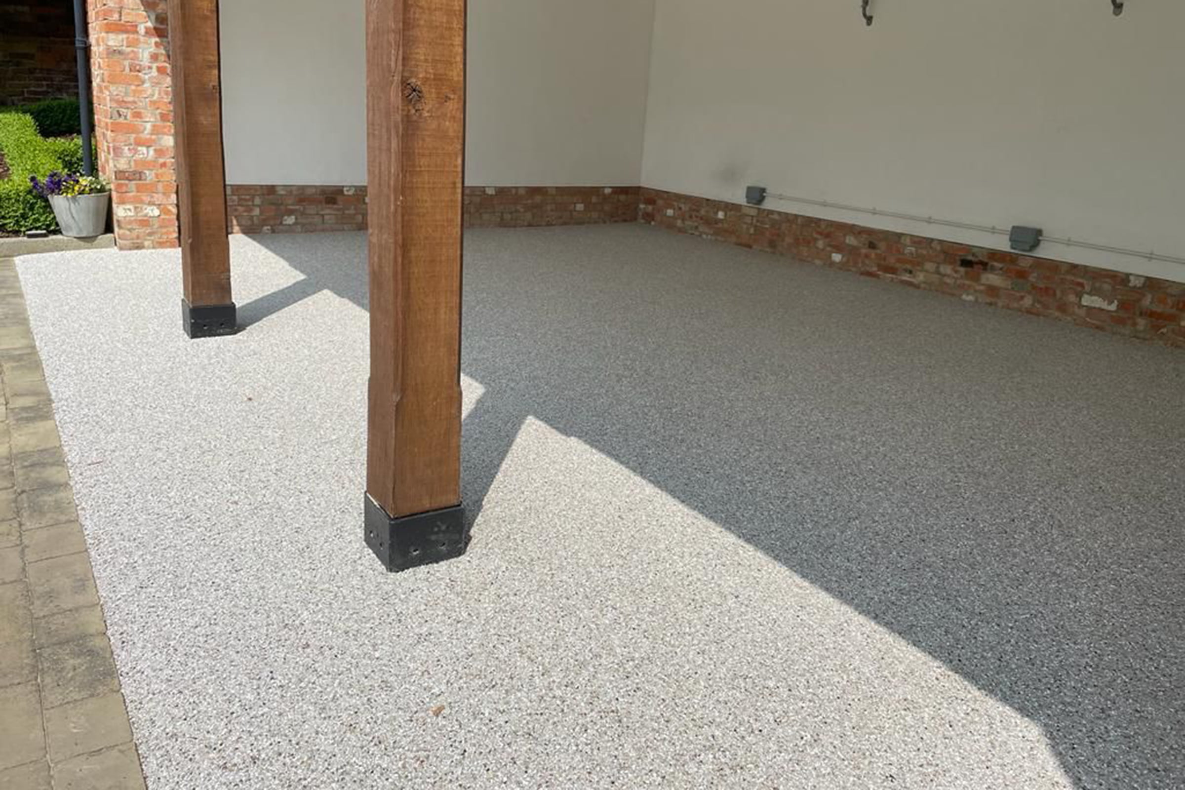 Finished resin bound surface – Open fronted garage - Brigstock, Northamptonshire