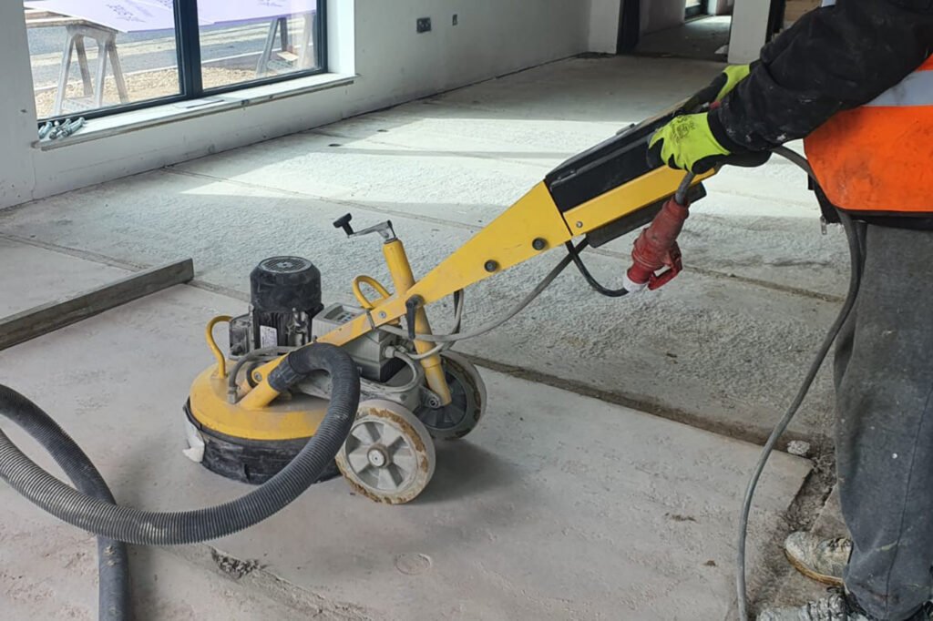 Our floor preparation service can remove paints, floor adhesives and bitumen ready for priming Floor screed contractor using a vacuum assisted diamond concrete grinder