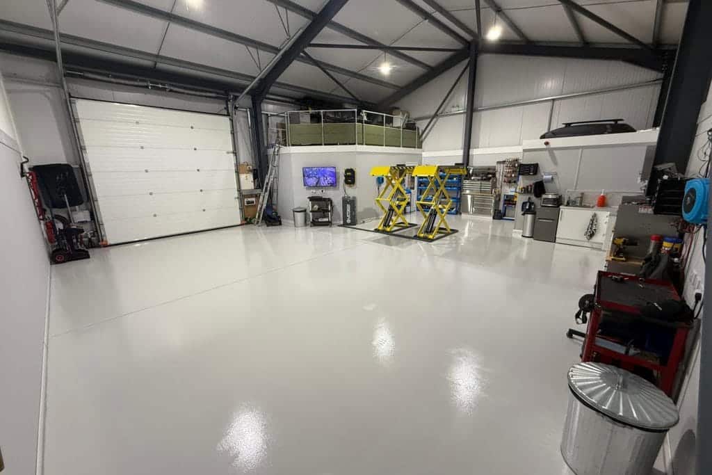 Resin flooring at an auto workshop in spalding, lincolnshire